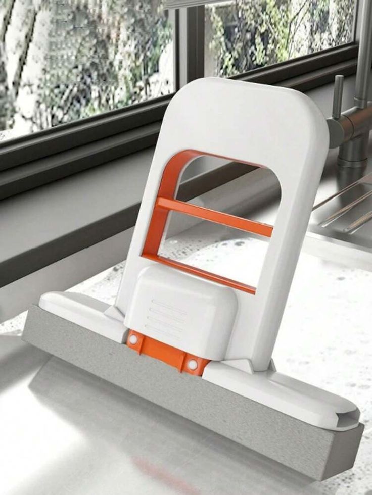 🧹 Foldable Mini Mop – Small Size. Big Clean.